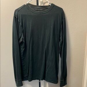 American Eagle Outfitters Green Long Sleeve Tee